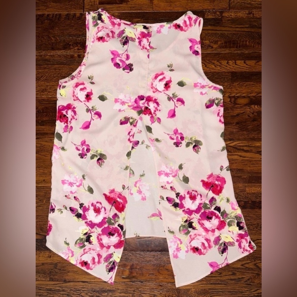 EXPRESS Open Back Floral Tank in Shades of Pink Size Medium